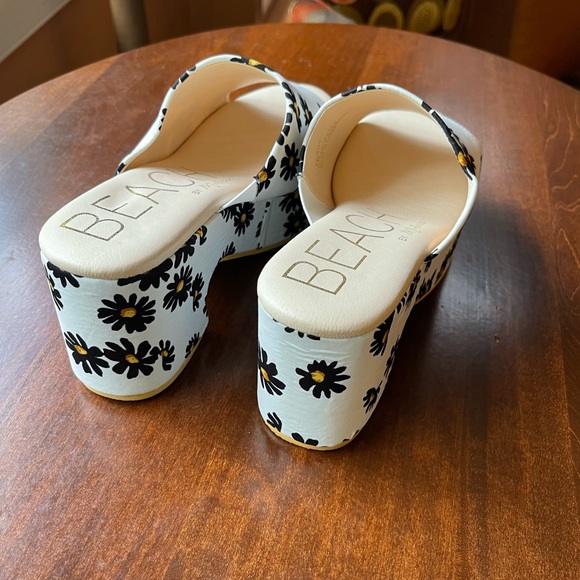 Anthropologie NWT Matisse Daisy Floral Platform Mules, sizes 8 & 10, comfy! - Picture 9 of 16